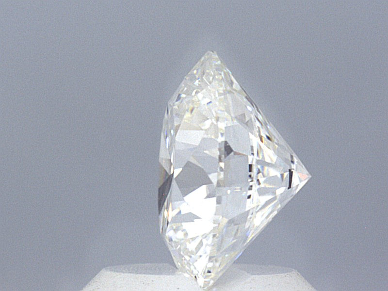 Round Brilliant, 1.51CT, E VVS2 Excellent