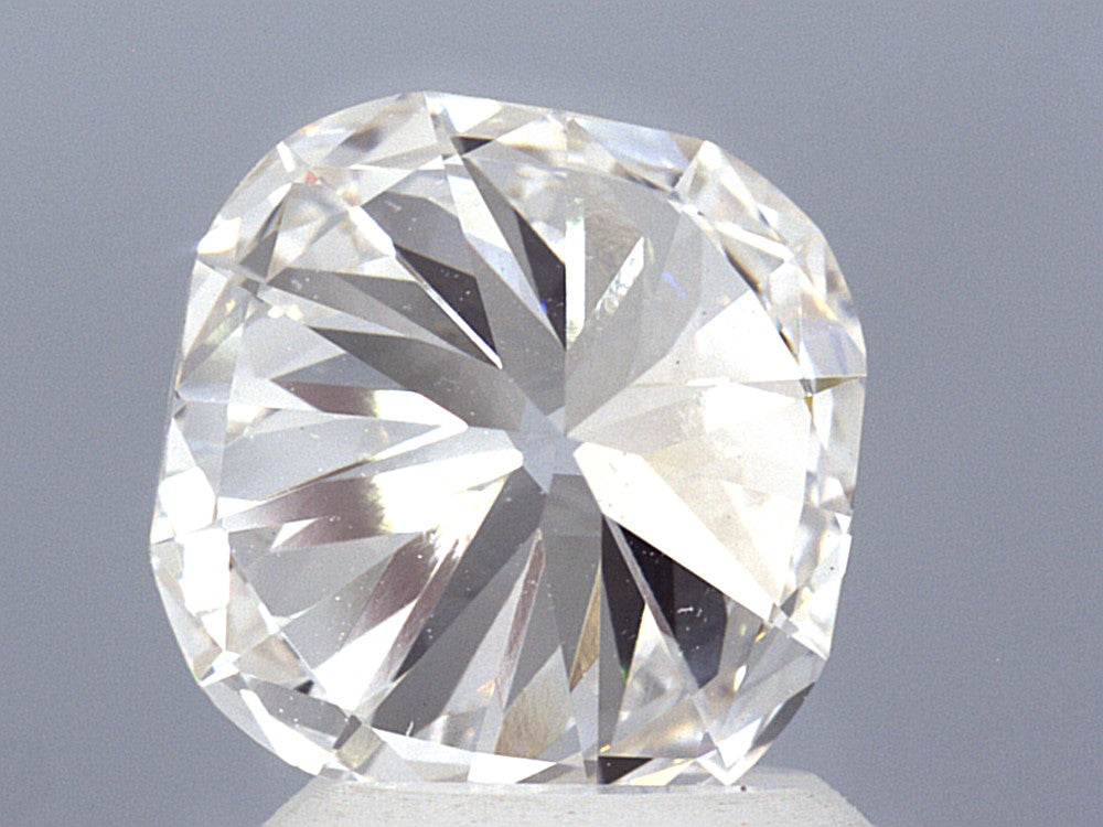 Round Brilliant, 2.69CT, G VVS2 Excellent